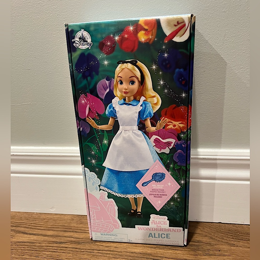Disney Store Alice in Wonderland 10” doll